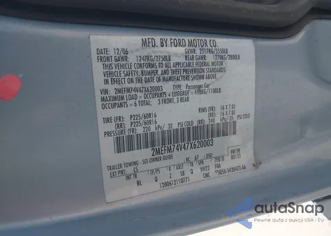 2007 Mercury Grand Marquis Gs from USA, damaged, VIN 2MEFM74V47X620003